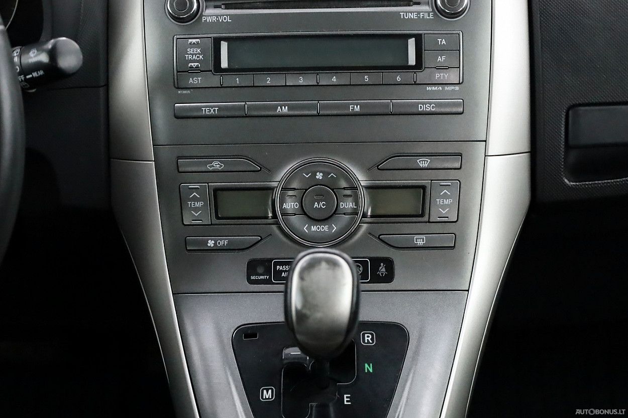 Toyota Auris | 7