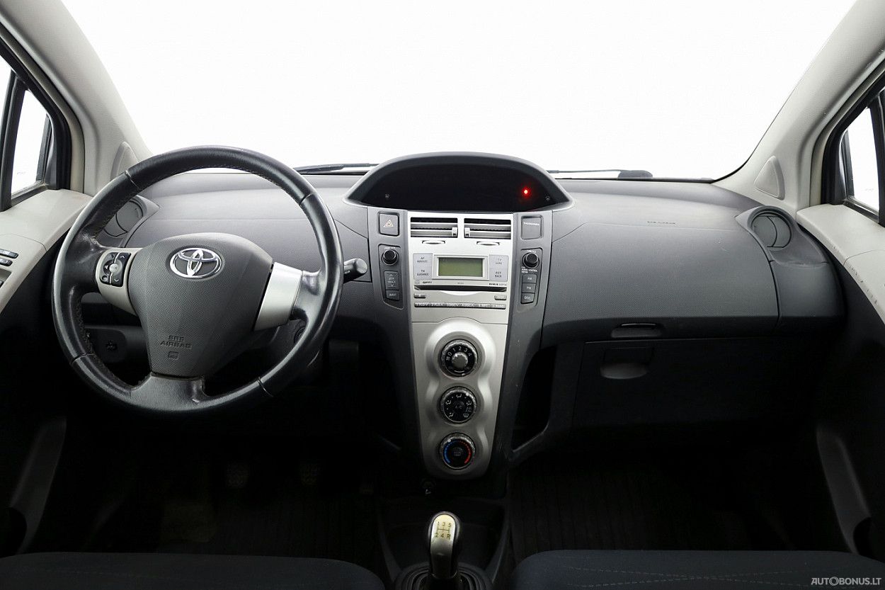 Toyota Yaris | 4