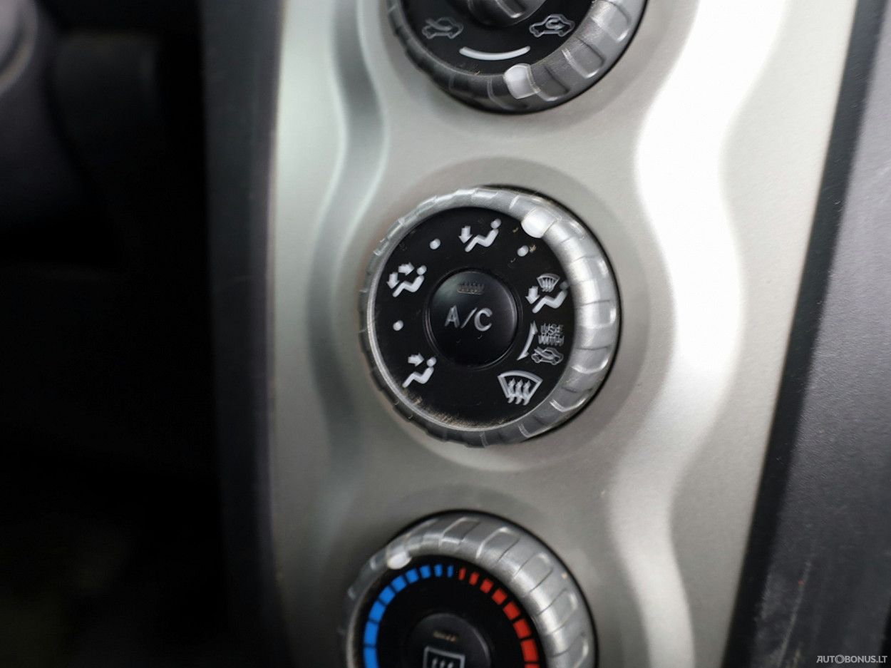 Toyota Yaris | 7