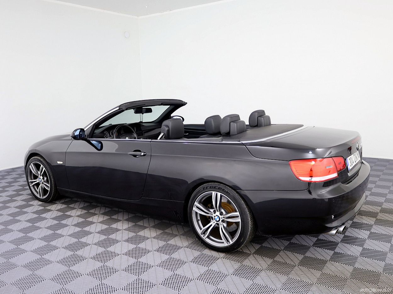 BMW 330 | 3