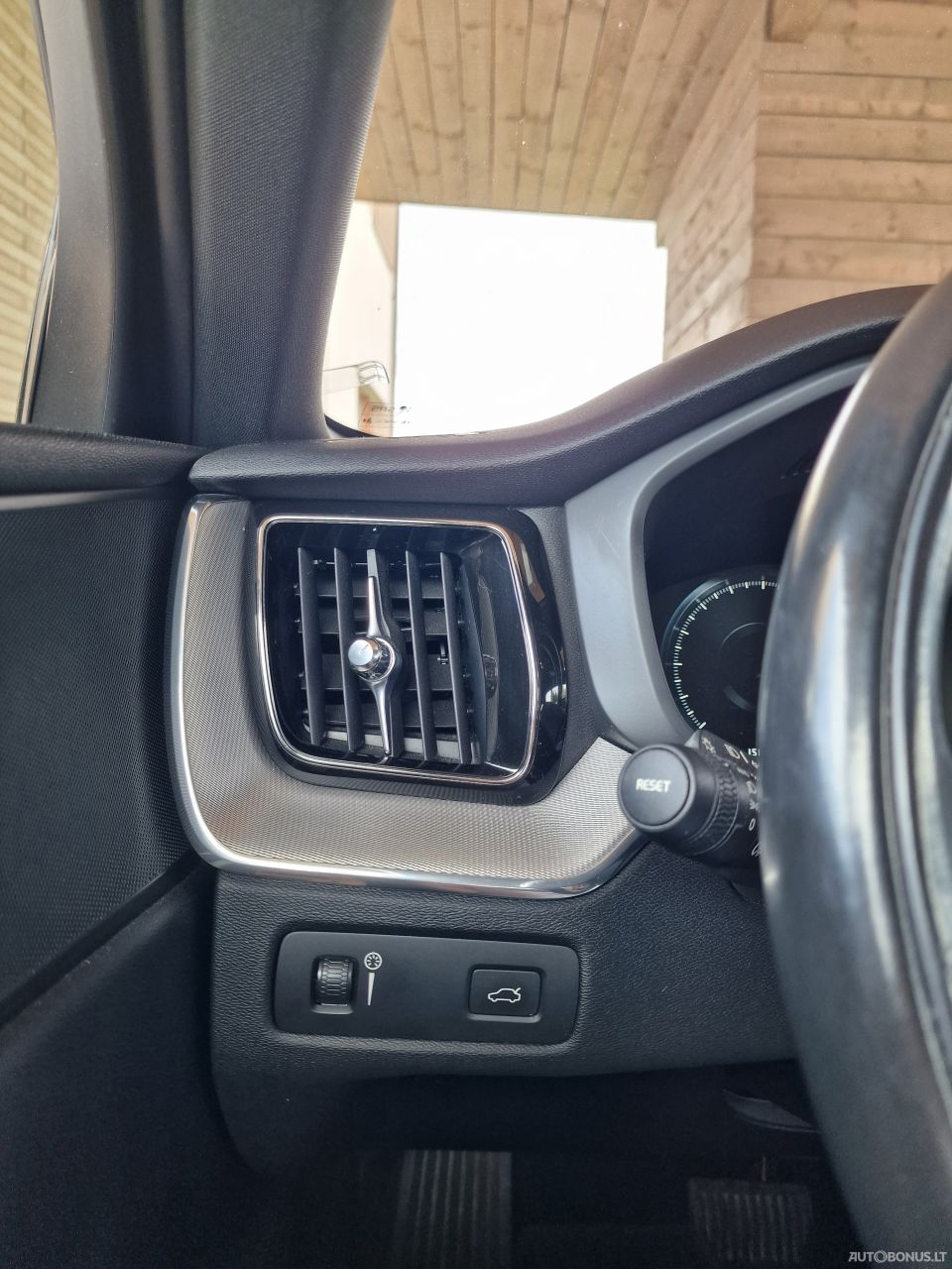 Volvo XC60 | 16