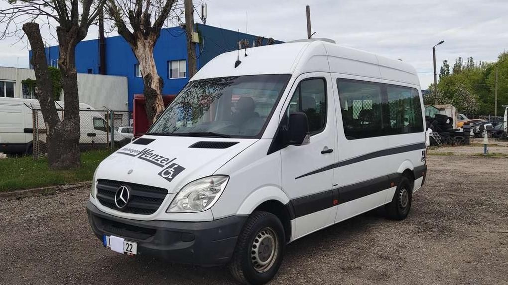 Mercedes-Benz Sprinter | 4