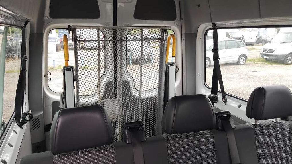 Mercedes-Benz Sprinter | 12
