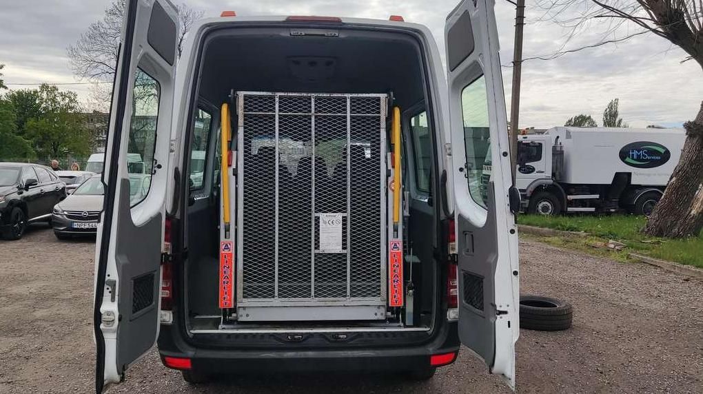 Mercedes-Benz Sprinter | 14