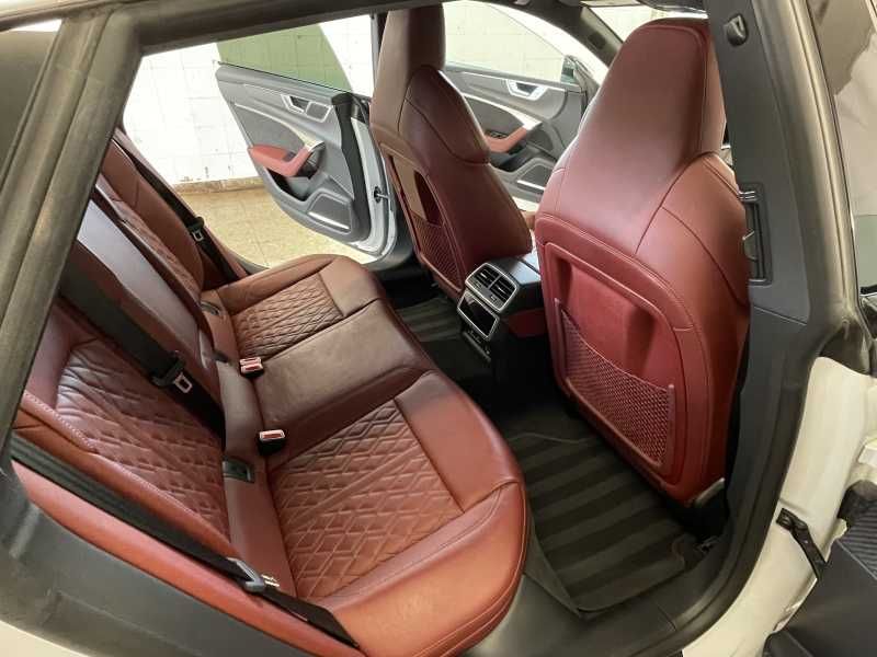 Audi S7 | 8