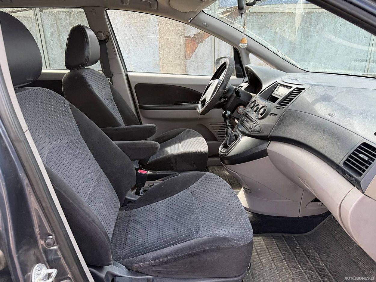 Mitsubishi Grandis | 5