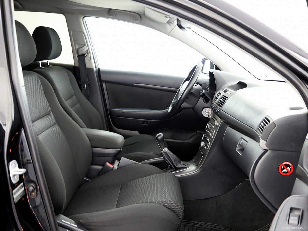 Toyota Avensis | 5