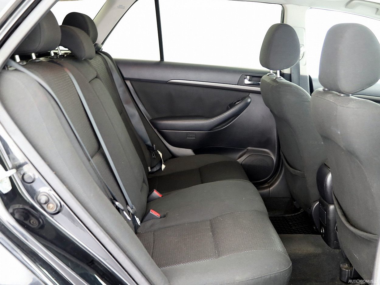 Toyota Avensis | 6