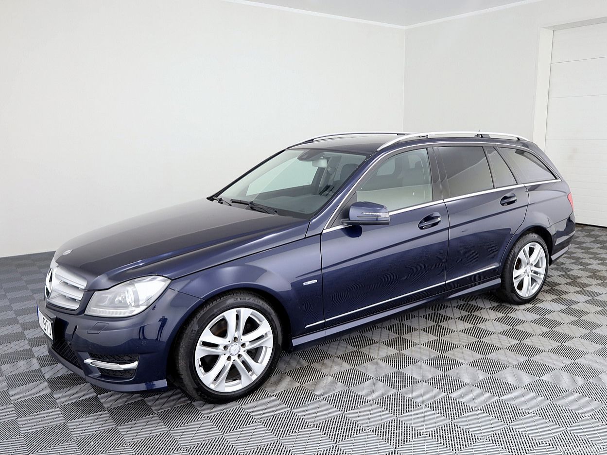Mercedes-Benz C250 | 1