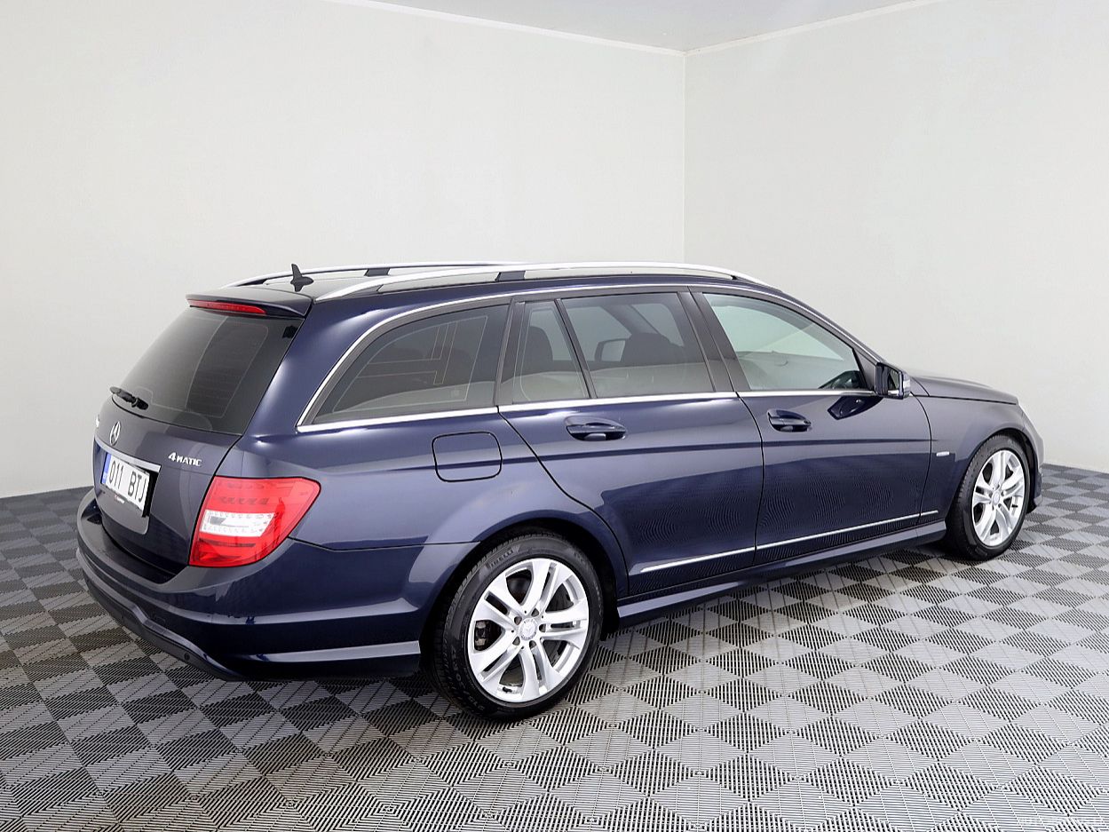Mercedes-Benz C250 | 2