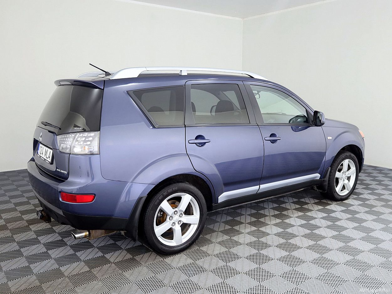 Mitsubishi Outlander | 2