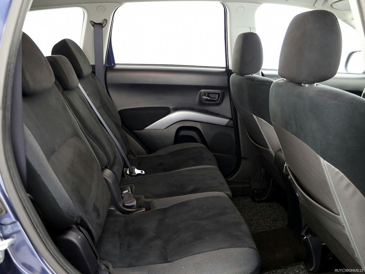 Mitsubishi Outlander | 6