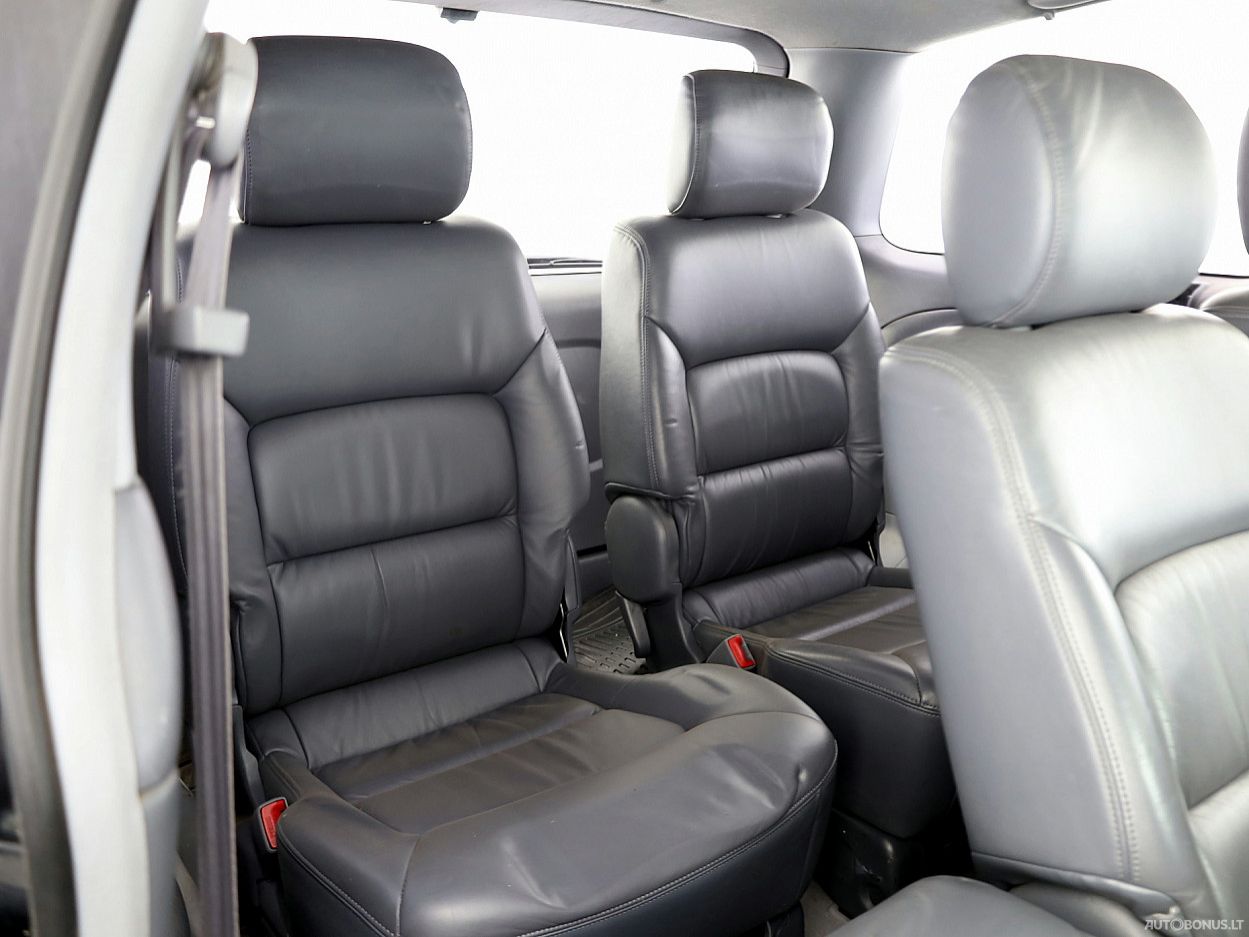Toyota Previa | 7