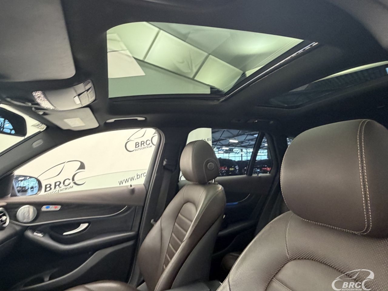 Mercedes-Benz GLC350 | 26