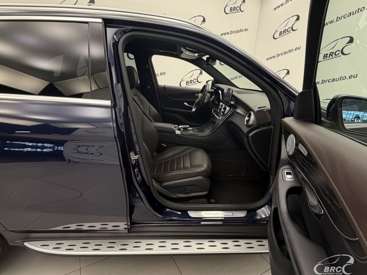 Mercedes-Benz GLC350 | 3