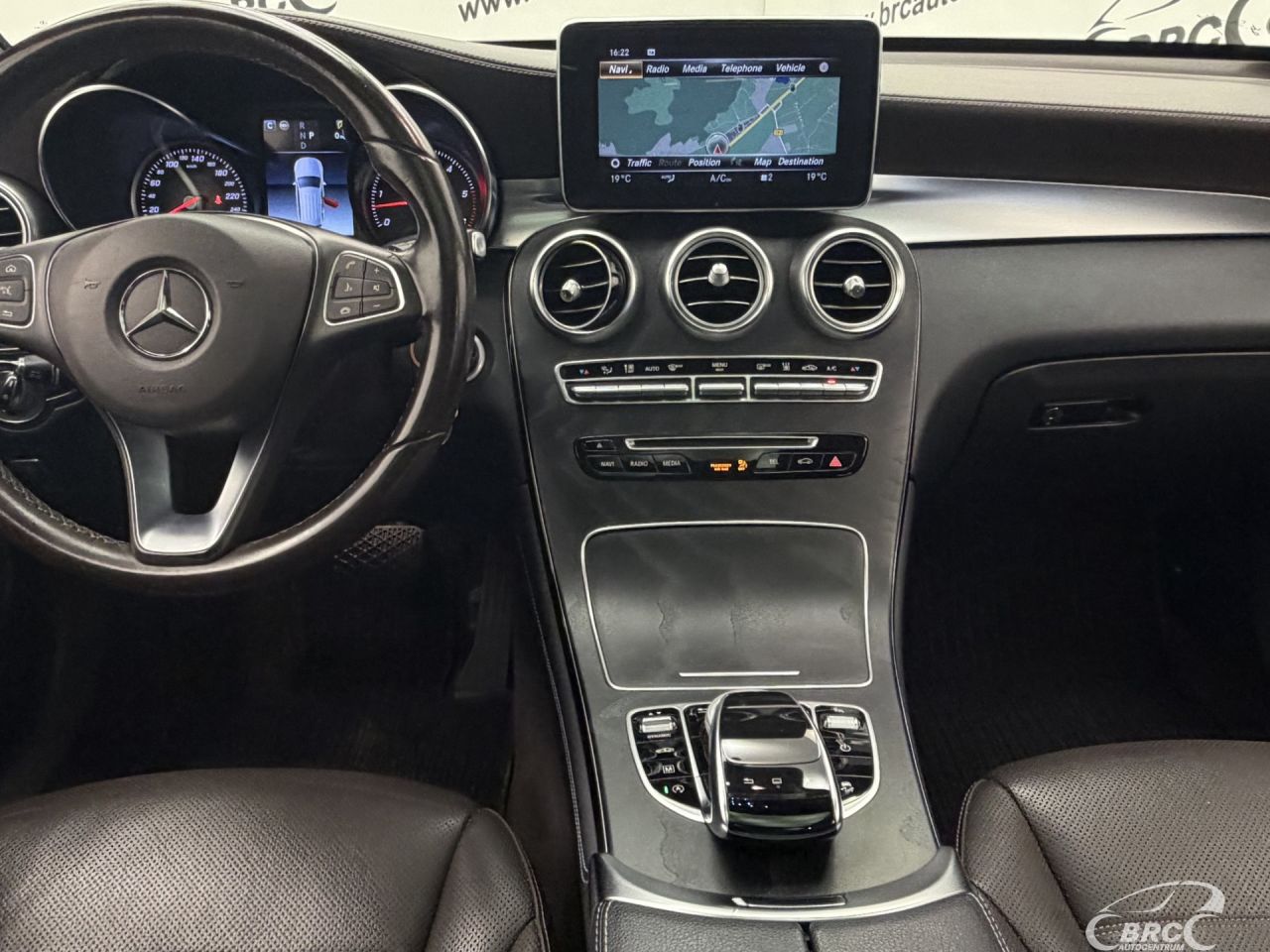Mercedes-Benz GLC350 | 16