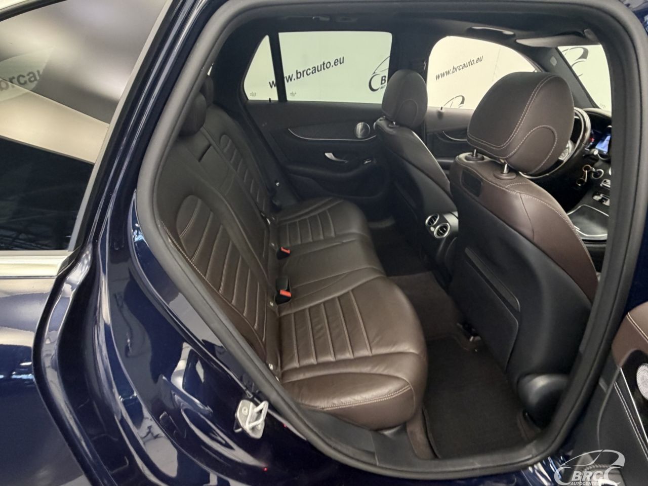 Mercedes-Benz GLC350 | 11