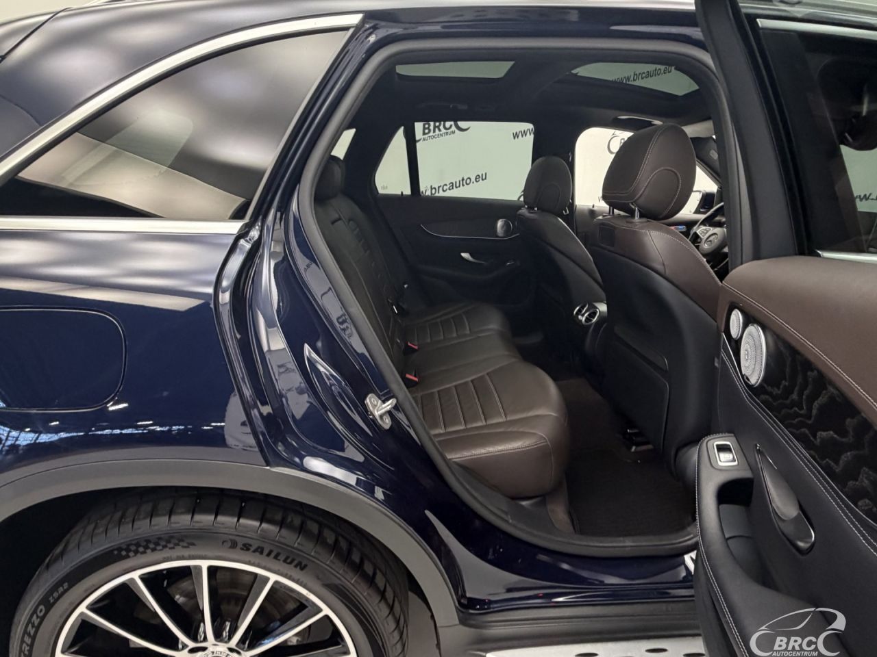 Mercedes-Benz GLC350 | 10