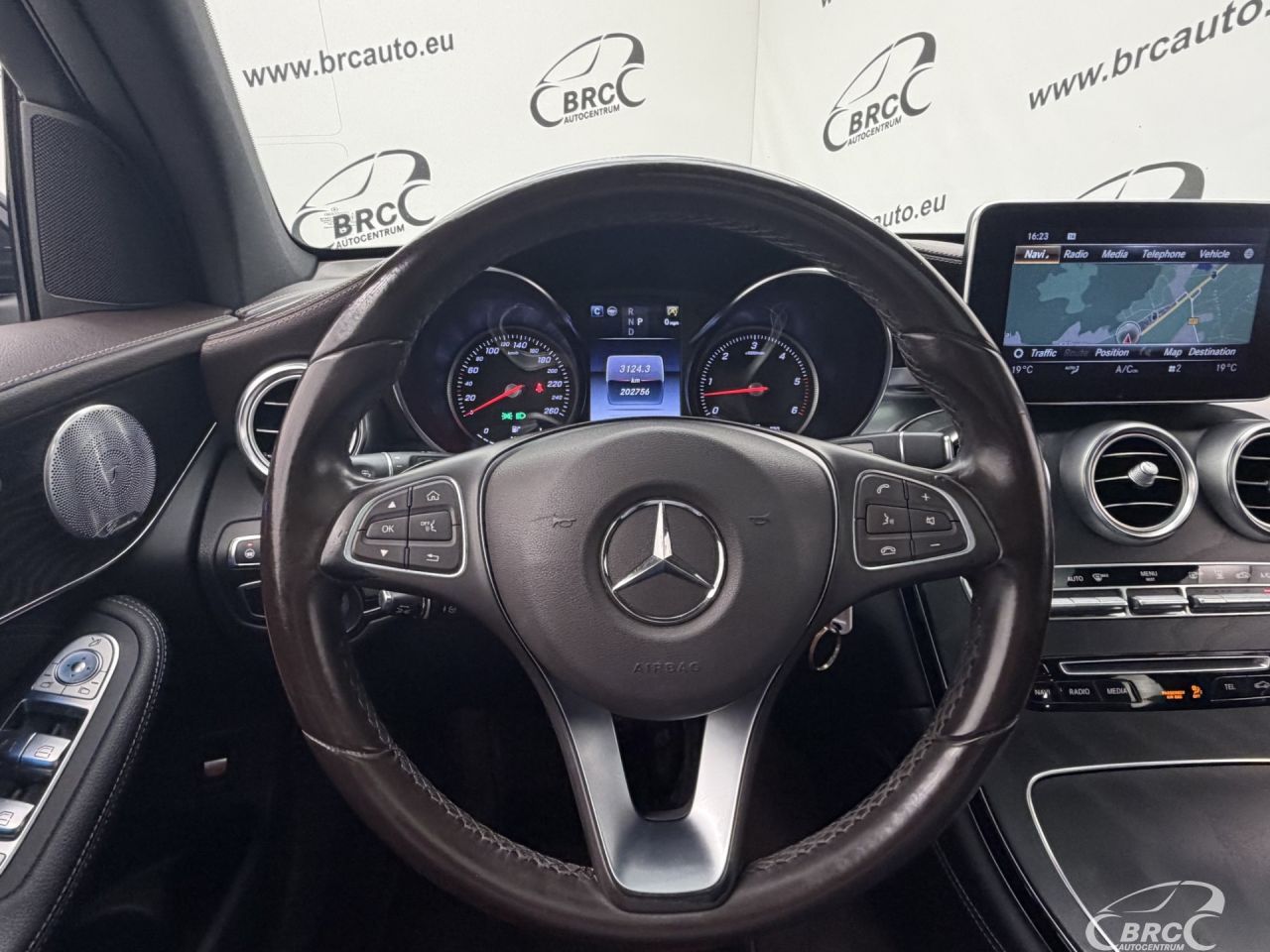 Mercedes-Benz GLC350 | 30