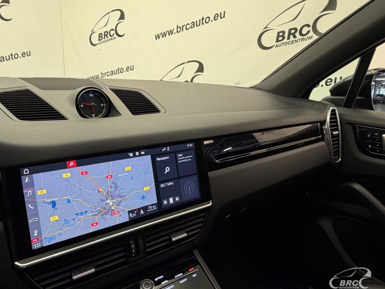 Porsche Cayenne | 26
