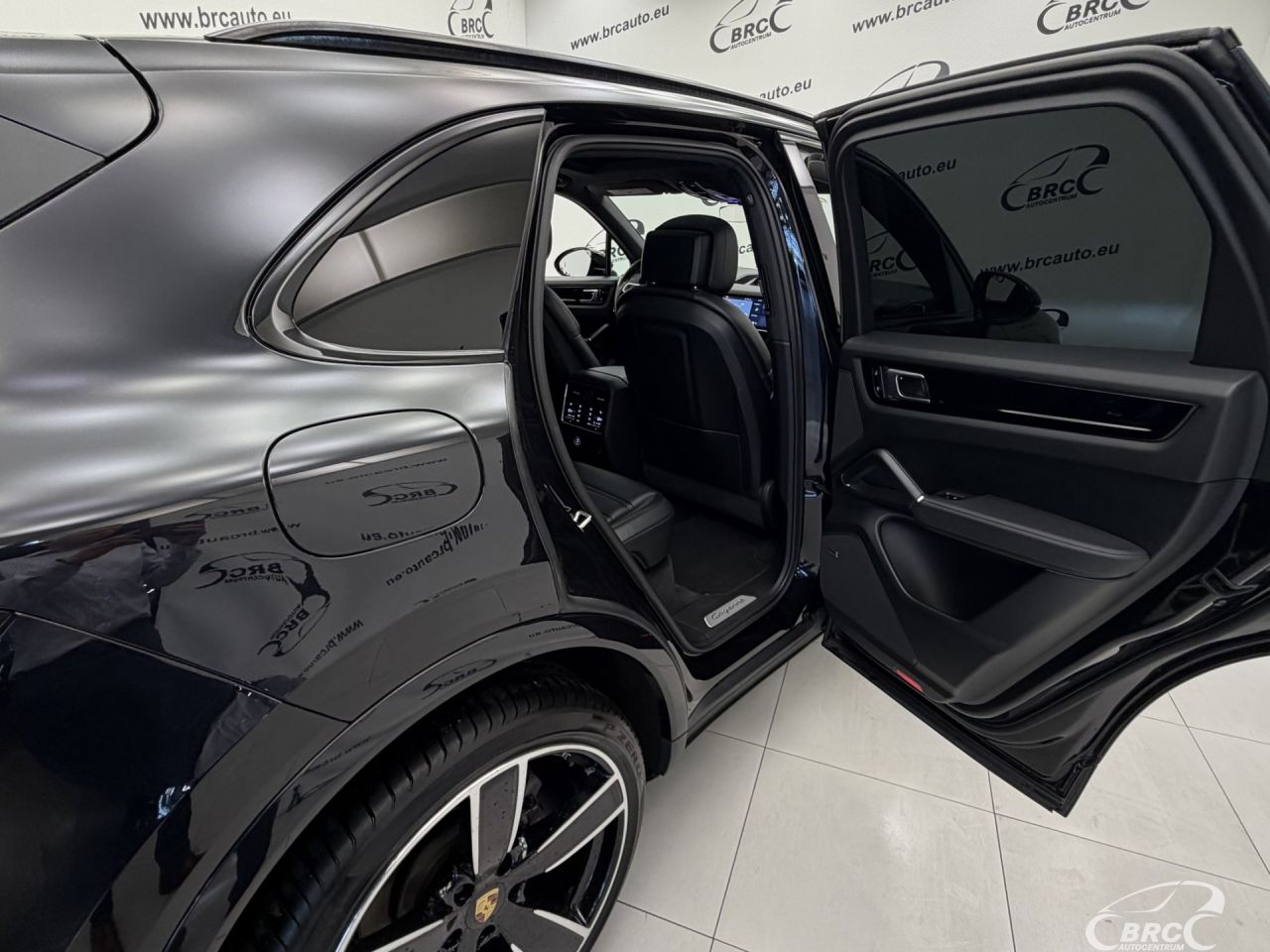 Porsche Cayenne | 12