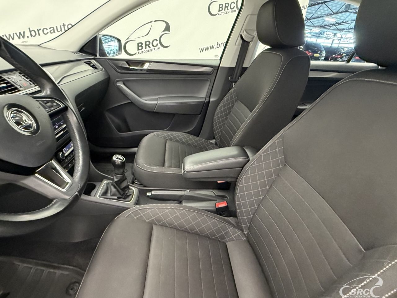 Skoda Rapid | 19