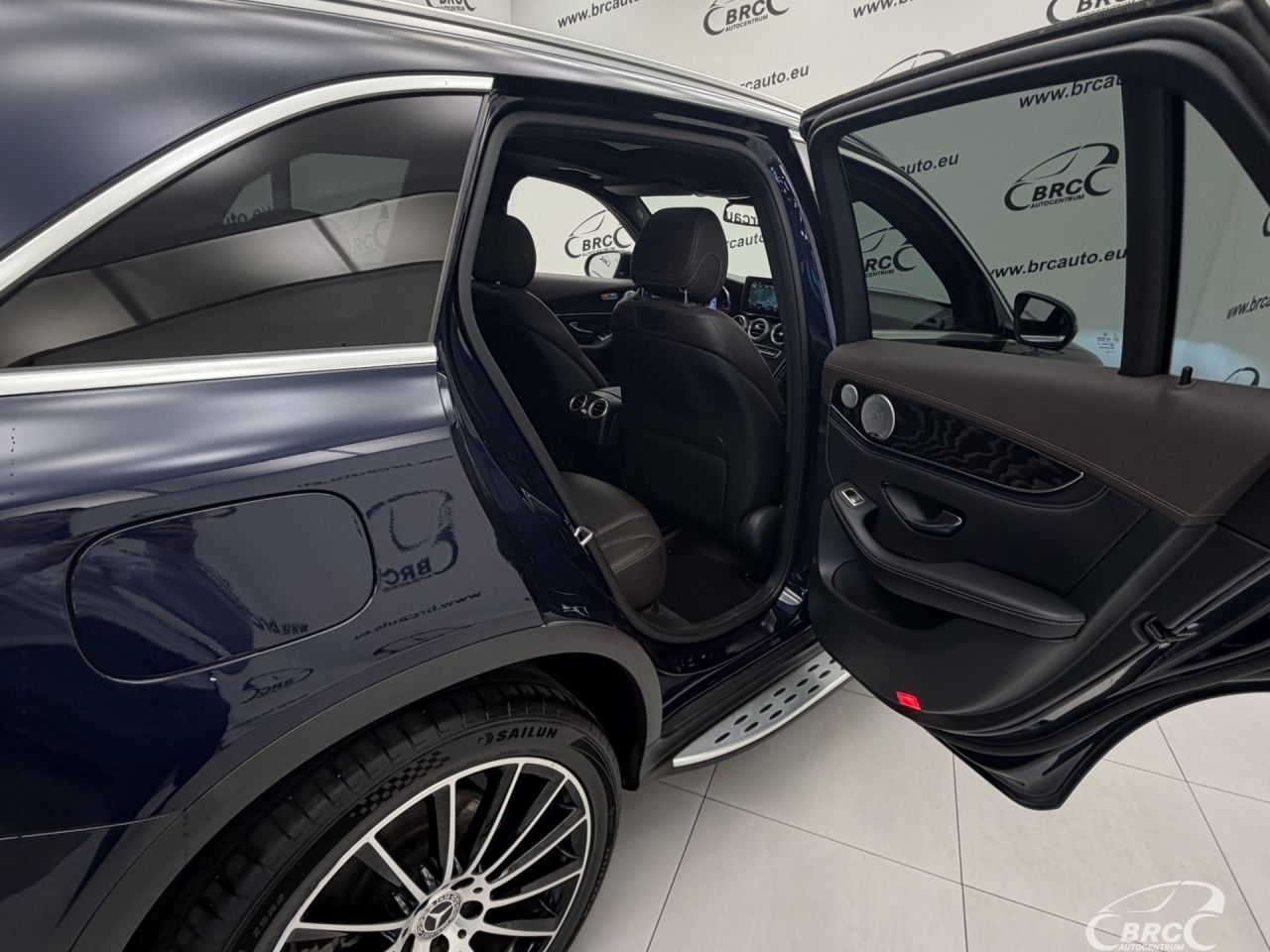 Mercedes-Benz GLC350 | 13