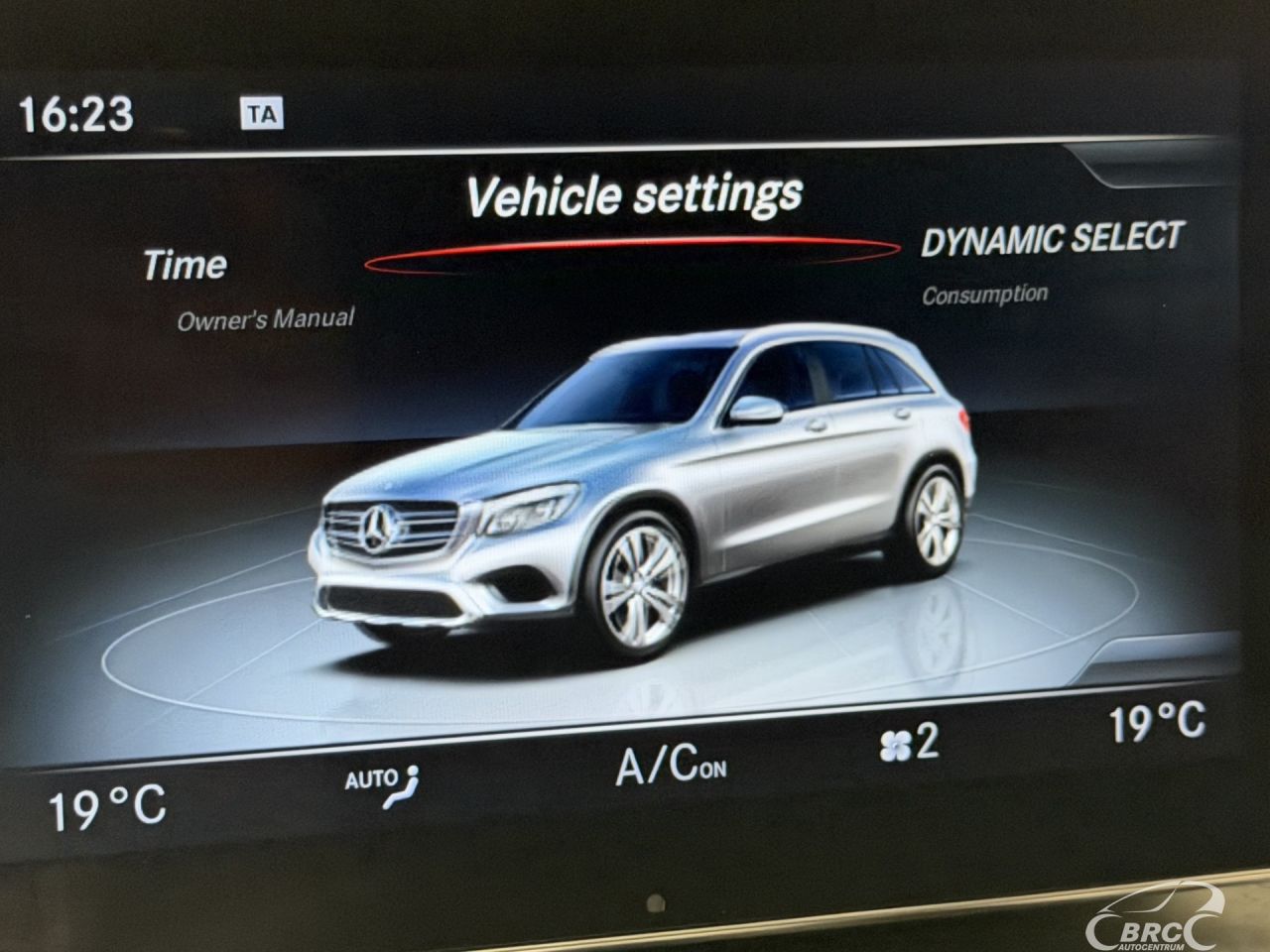 Mercedes-Benz GLC350 | 38