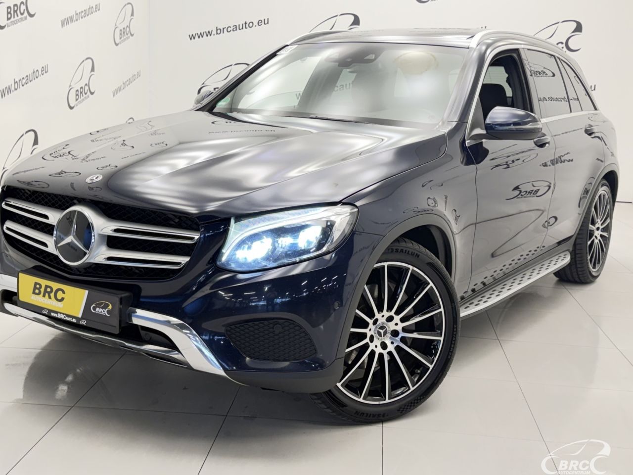 Mercedes-Benz GLC350 | 50