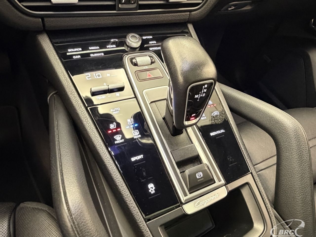 Porsche Cayenne | 25