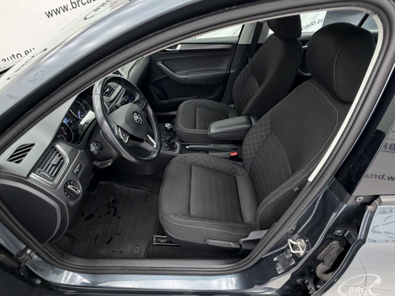 Skoda Rapid | 18