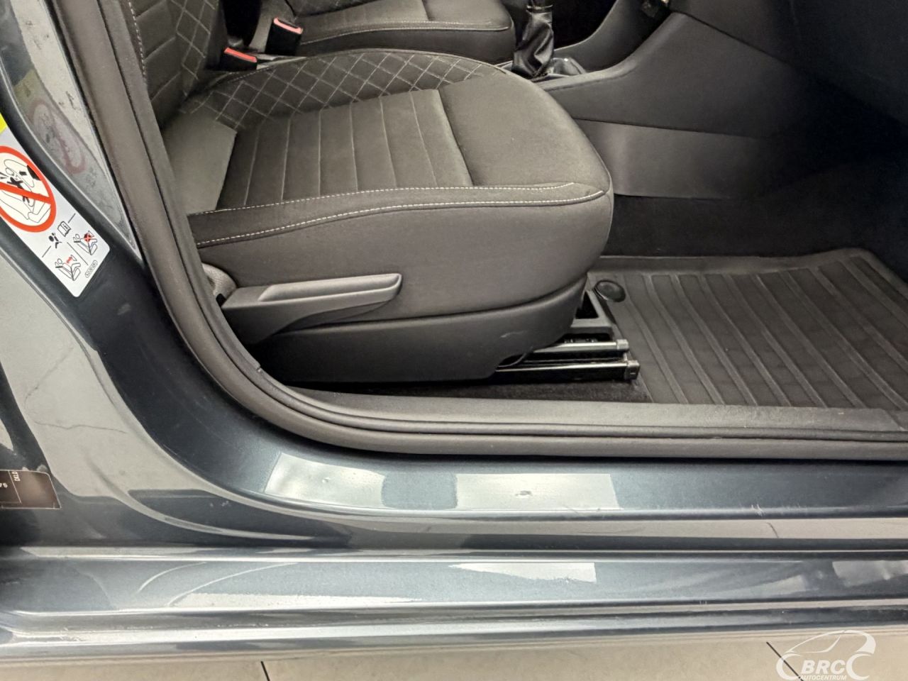 Skoda Rapid | 5