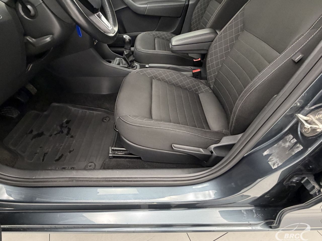 Skoda Rapid | 19