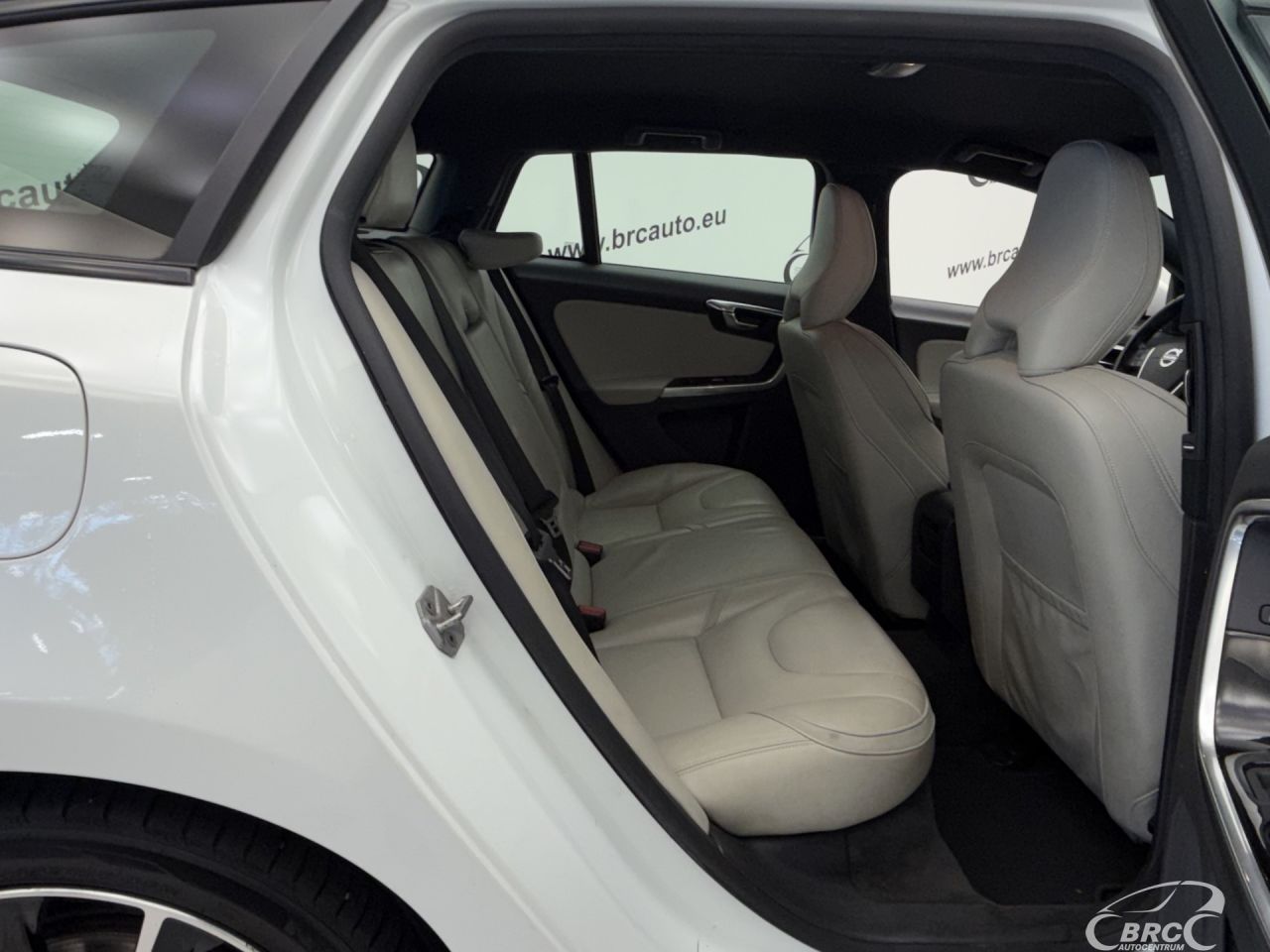 Volvo V60 | 8