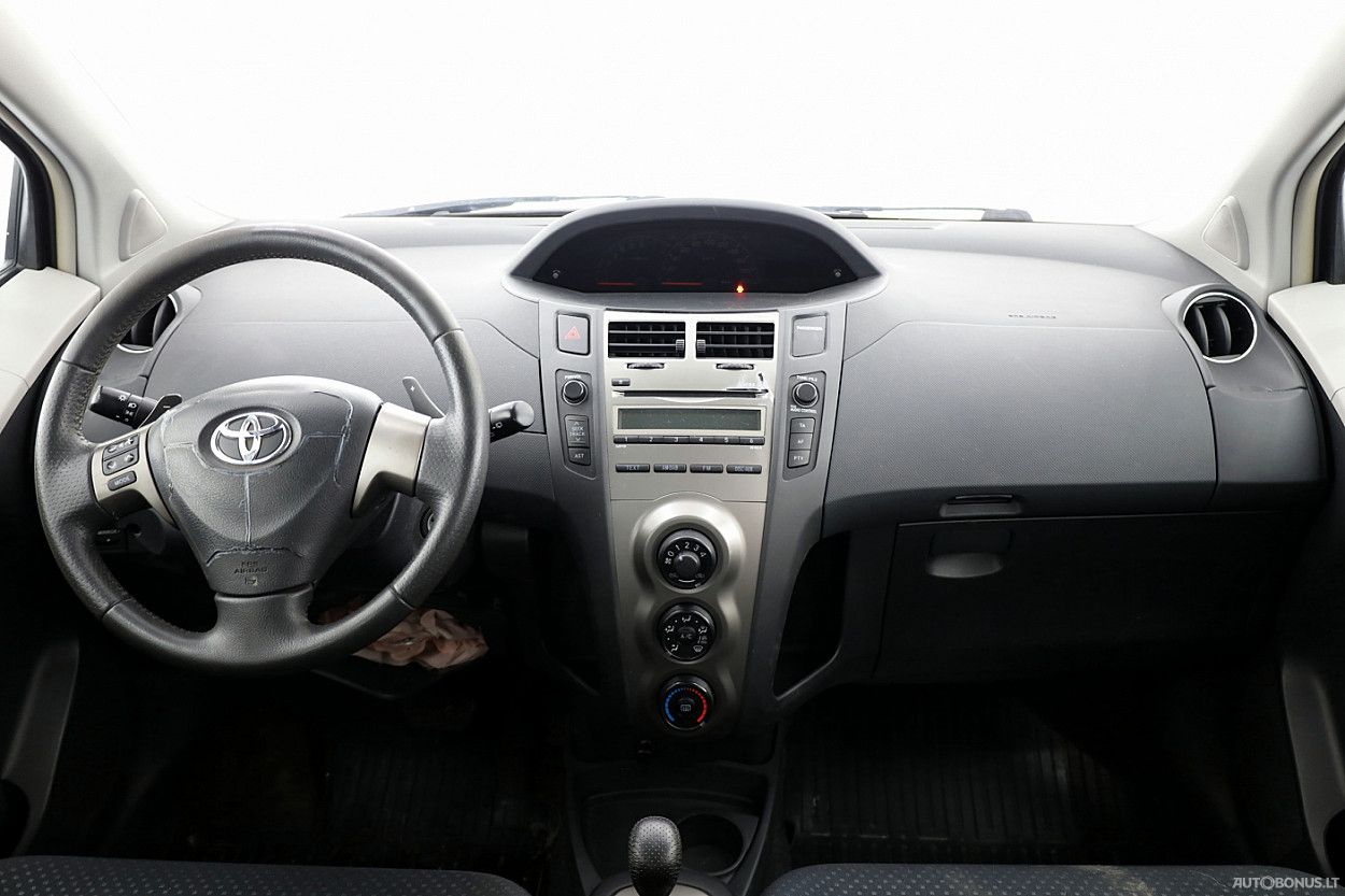 Toyota Yaris | 4
