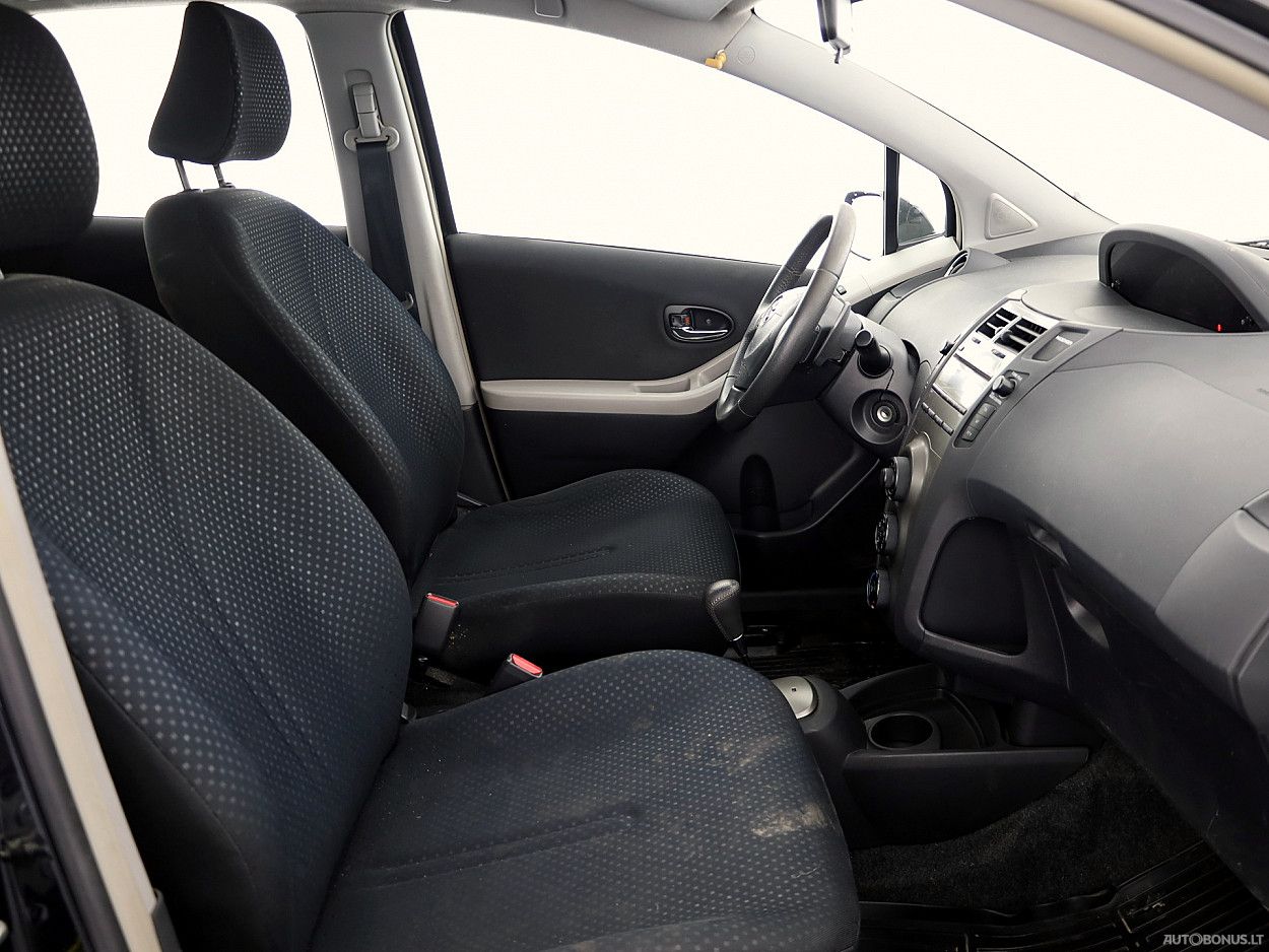 Toyota Yaris | 5