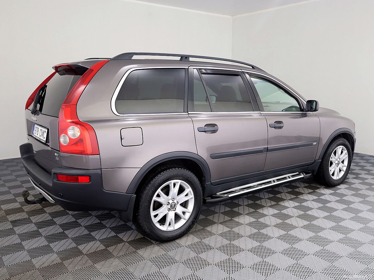 Volvo XC90 | 2