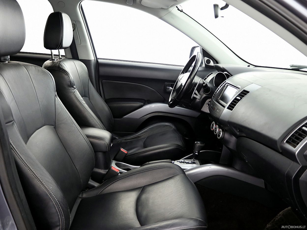 Mitsubishi Outlander | 5