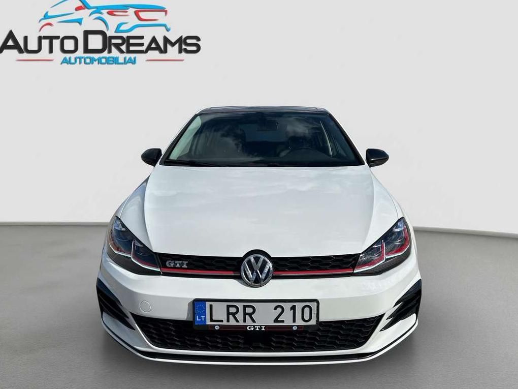Volkswagen Golf | 5