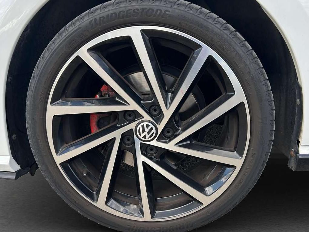 Volkswagen Golf | 15