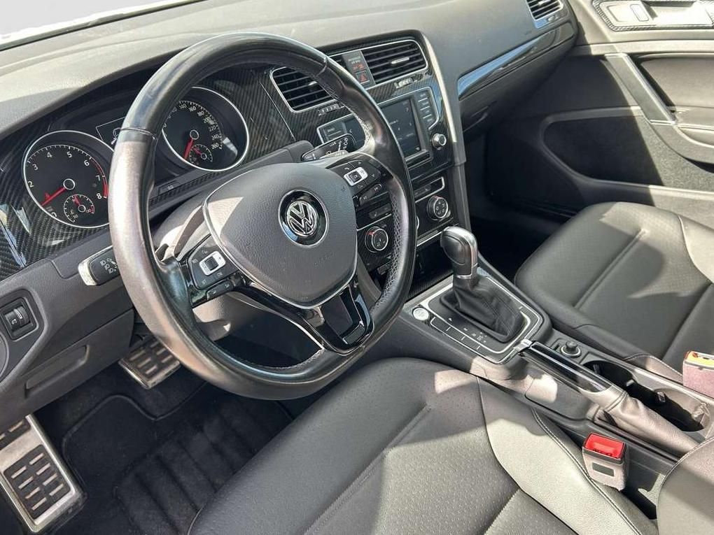 Volkswagen Golf | 7