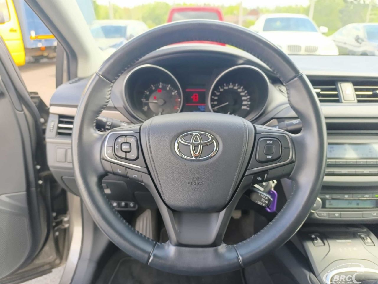 Toyota Avensis | 13
