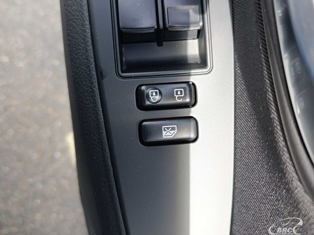 Toyota Avensis | 10