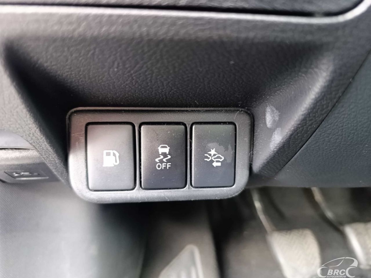 Toyota Avensis | 11