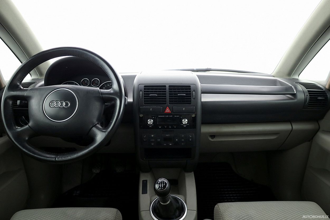 Audi A2 | 4