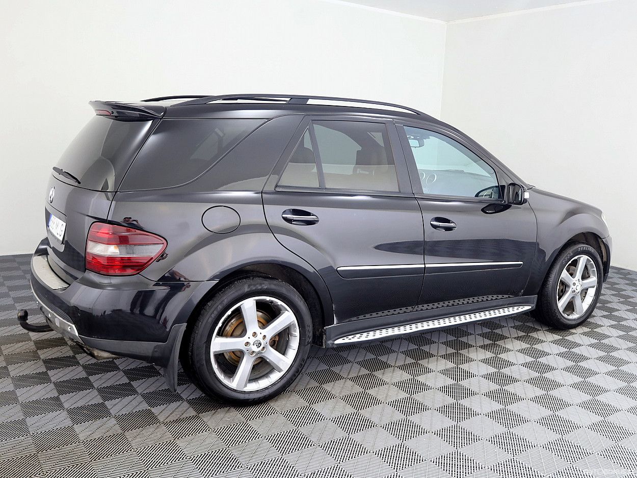 Mercedes-Benz ML320 | 2