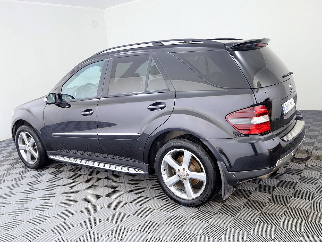 Mercedes-Benz ML320 | 3