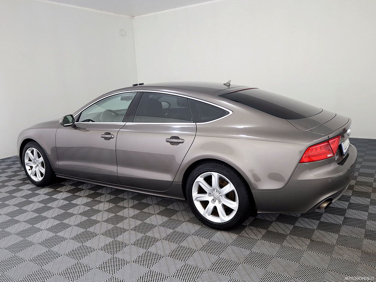 Audi A7 | 3
