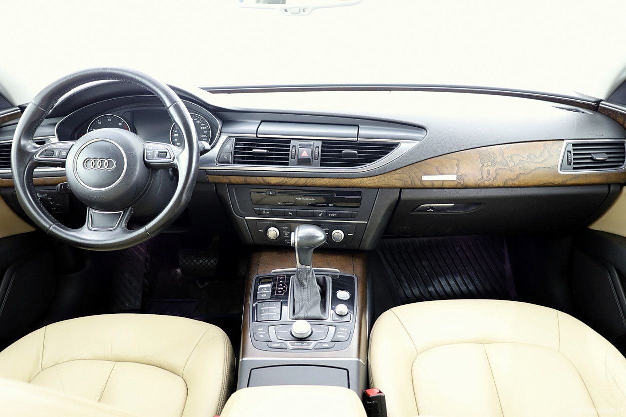 Audi A7 | 4