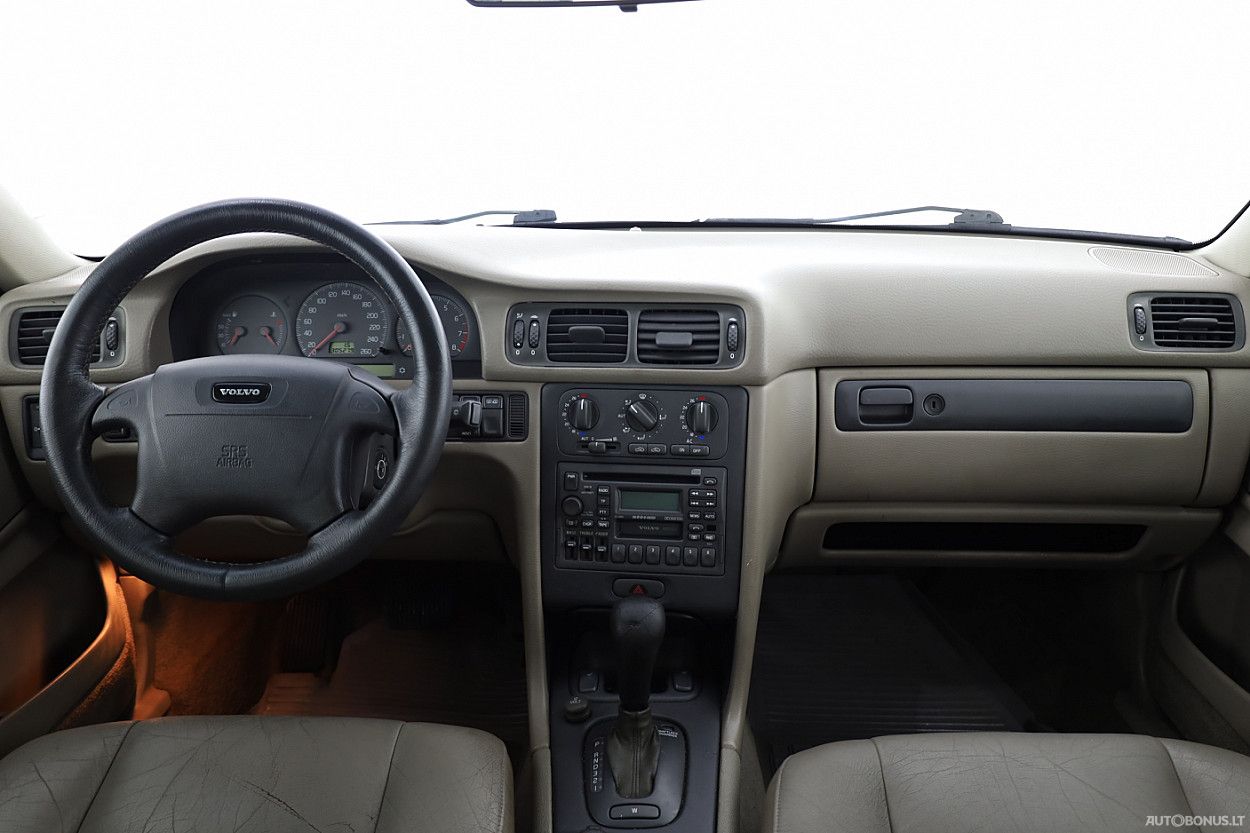 Volvo XC70 | 4